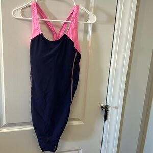 Women’s one piece bathing suit